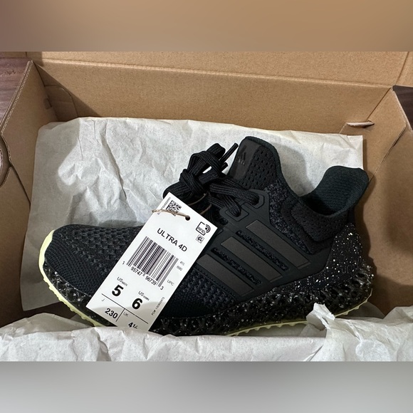 NEW - Adidas Ultra 4D Running shoe - Picture 4 of 4